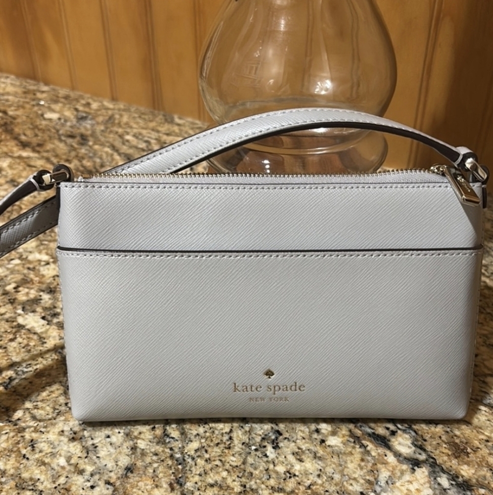Kate Spade Light Gray Crossbody Bag with Wallet EUC - Picture 4 of 4